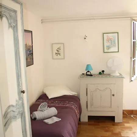 Ma Cardaline Avec Piscine Et Vue Avec 3 Pour 6 Personnes Classe 3 Etoiles Le Castellet (Var)